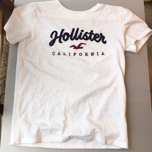 Hollister Women’s Tee Shirt